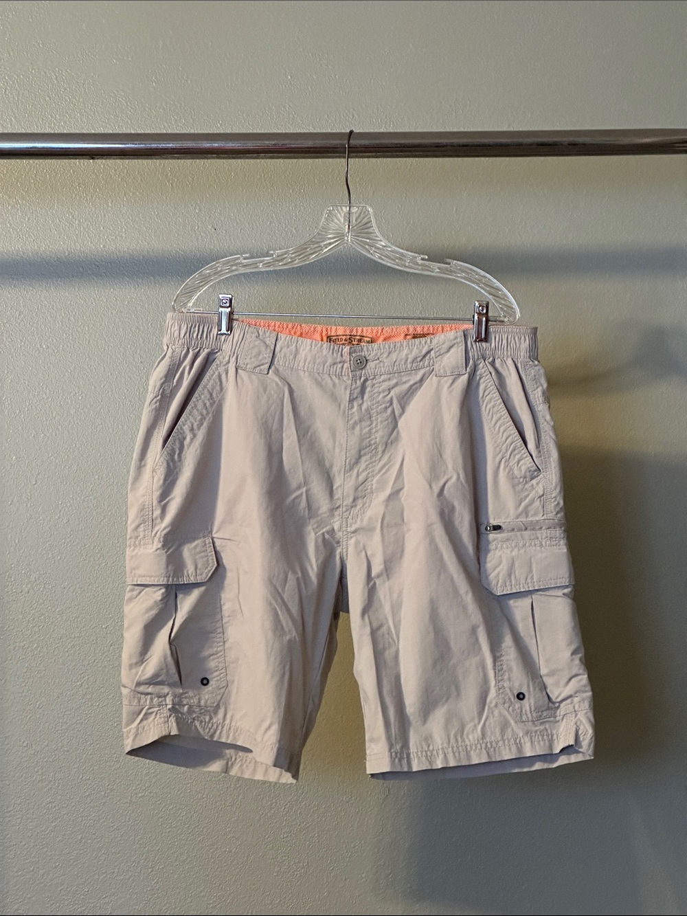 Field & Stream Men's Cargo Shorts in Light Beige with Coral Trim
